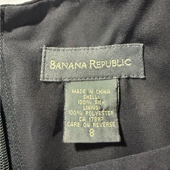 Banana Republic Women’s Shift Dress‎ Size 8 Y2K Dark Romantic Floral Silk Mini - Picture 12 of 13